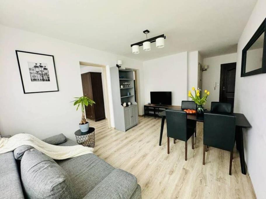 Apartment With Balcony Near Bulwary Wislane Wwa67 Warszawa Eksteriør bilde